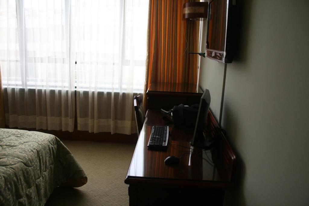Hotel Oro Inn Lima Oda fotoğraf